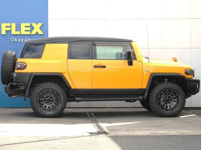 Toyota FJ CRUISER 2011