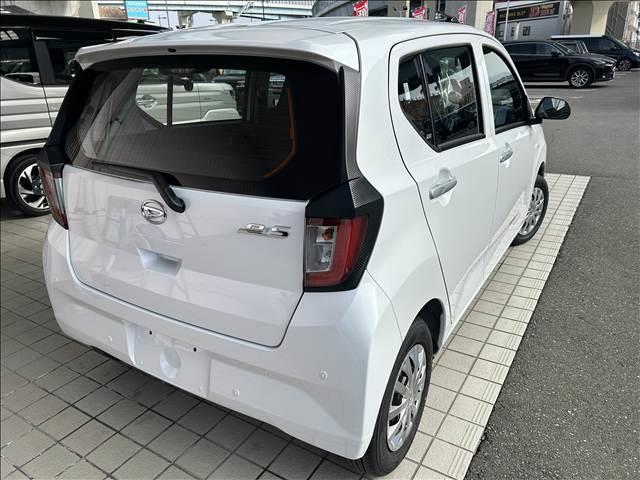Daihatsu MIRA E:S 2025