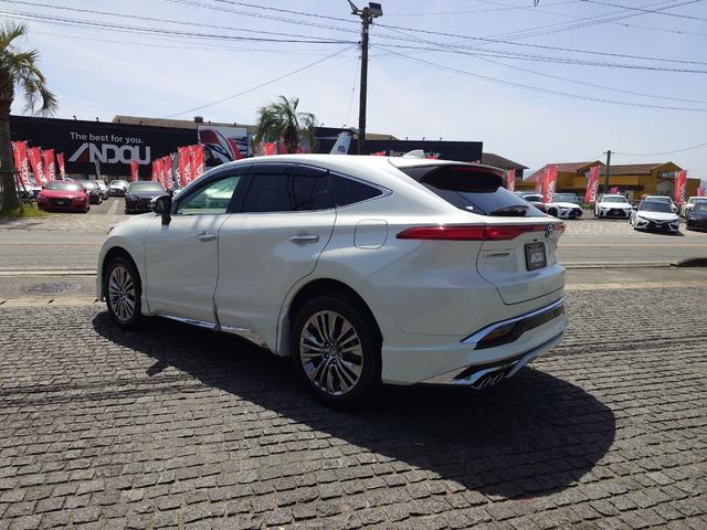 Toyota HARRIER HYBRID 2022