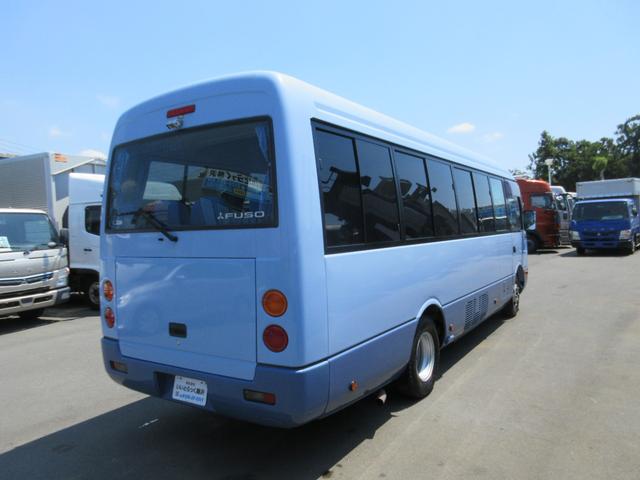 Mitsubishi Fuso ROSA 2015