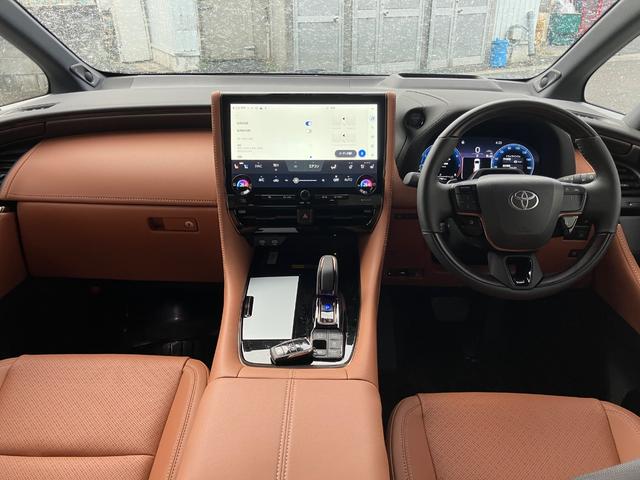 Toyota VELLFIRE HYBRID 2025