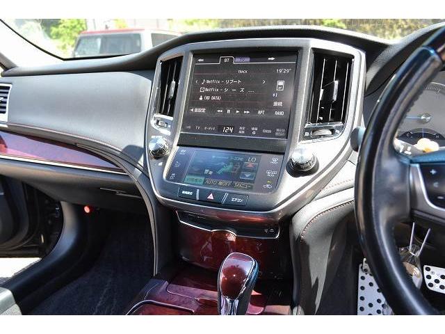 Toyota CROWN MAJESTA 2013