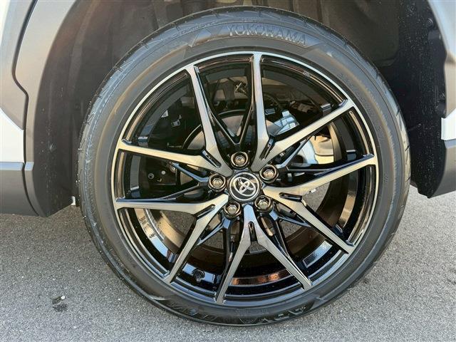 Toyota COROLLA CROSS 2025