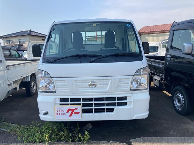 Nissan NT100CLIPPER TRUCK 2015