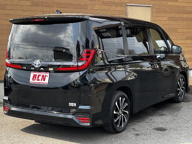 Toyota NOAH 2025