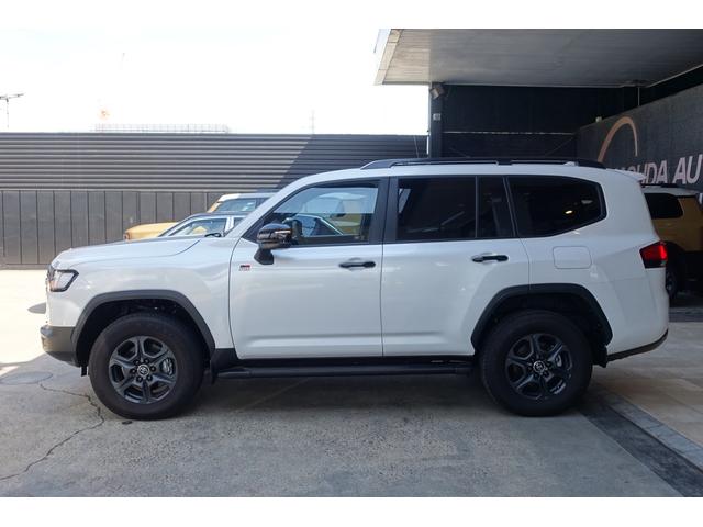 Toyota LAND CRUISER 2023