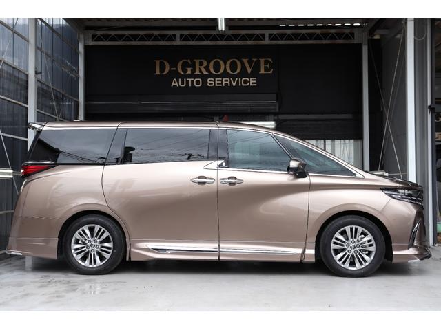 Toyota ALPHARD 2025