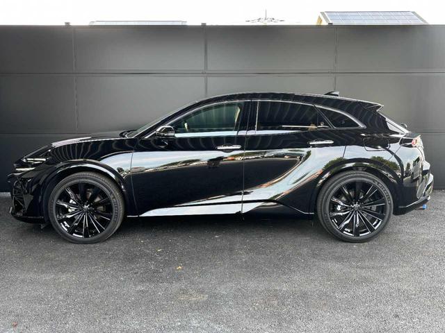 Toyota CROWN SPORT 2024