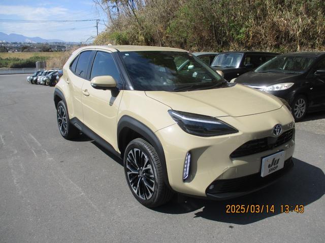 Toyota YARIS CROSS 2025