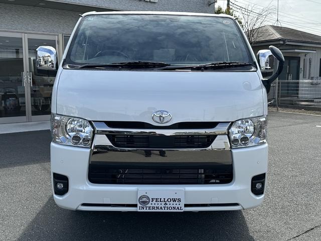 Toyota HIACE VAN 2026