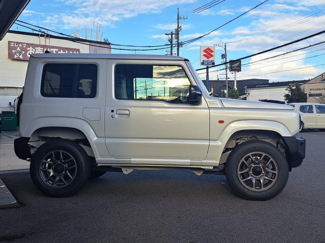 Suzuki JIMNY 2025