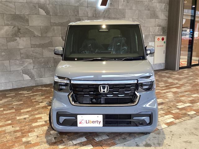 Honda N-BOX CUSTOM 2024