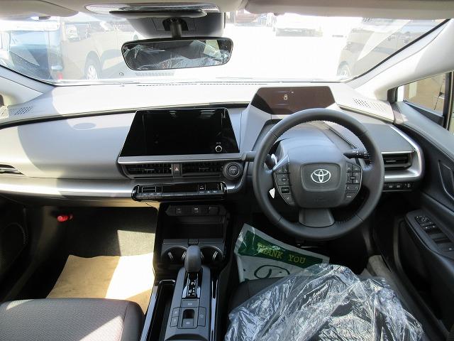 Toyota PRIUS 2025