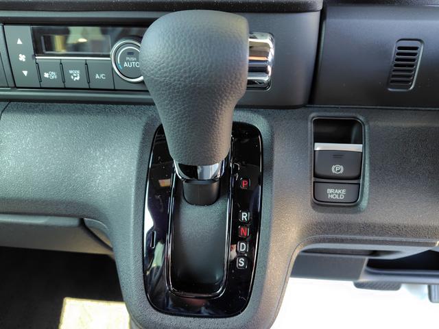 Honda N-BOX CUSTOM 2025