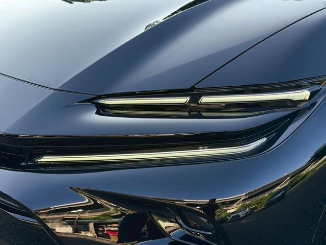 Toyota CROWN SPORT 2024