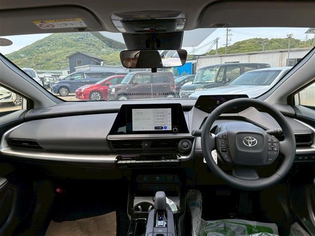 Toyota PRIUS 2025