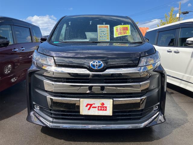 Toyota NOAH 2022