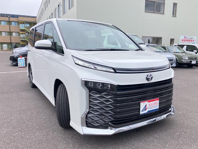 Toyota VOXY 2025