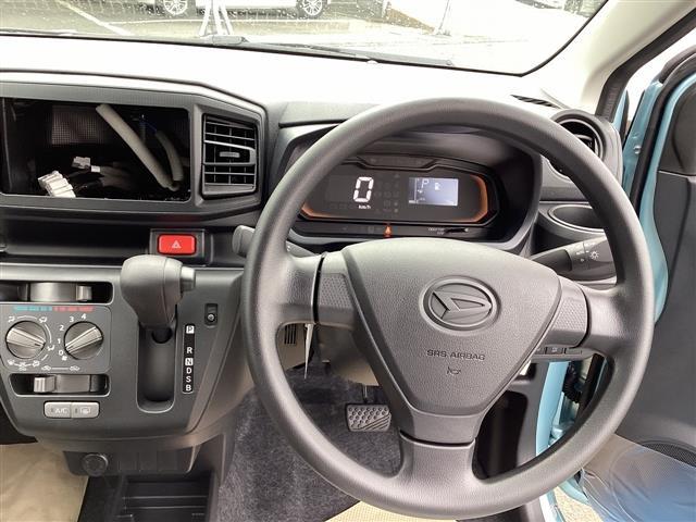 Daihatsu MIRA E:S 2024