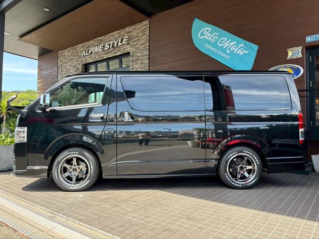 Toyota HIACE VAN 2025