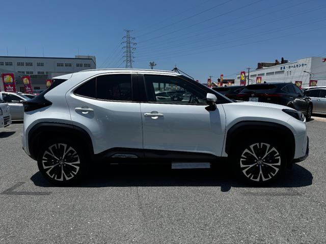 Toyota YARIS CROSS 2025