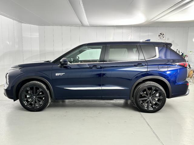 Mitsubishi OUTLANDER PHEV 2025