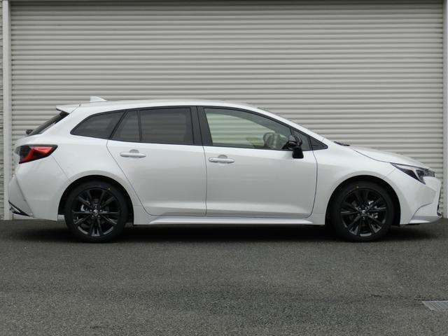 Toyota COROLLA TOURING 2025