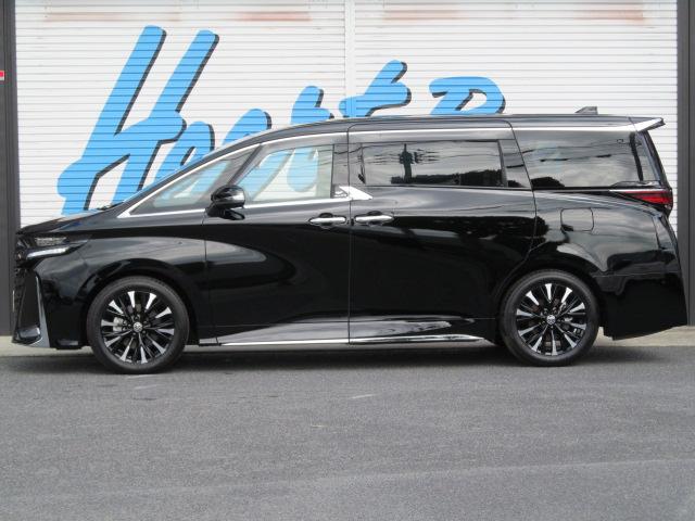 Toyota VELLFIRE HYBRID 2024
