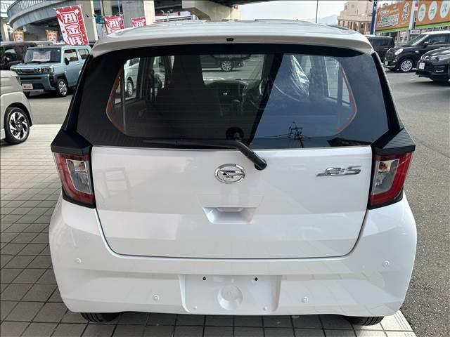 Daihatsu MIRA E:S 2025