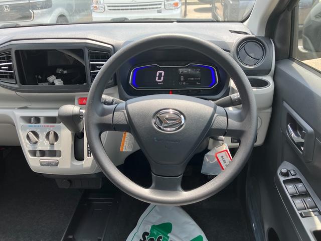 Daihatsu MIRA E:S 2025