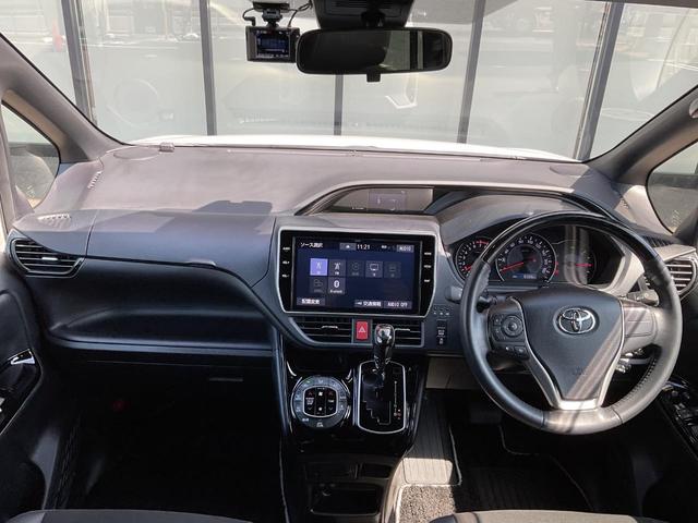 Toyota NOAH 2021