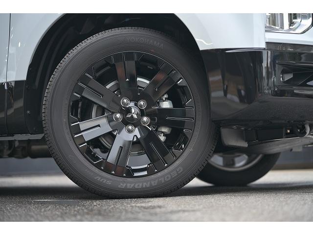 Mitsubishi DELICA D:5 2025