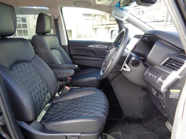 Mitsubishi DELICA D:5 2024