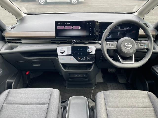 Nissan SERENA 2023