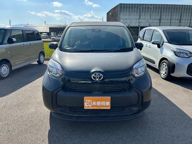 Toyota SIENTA 2025