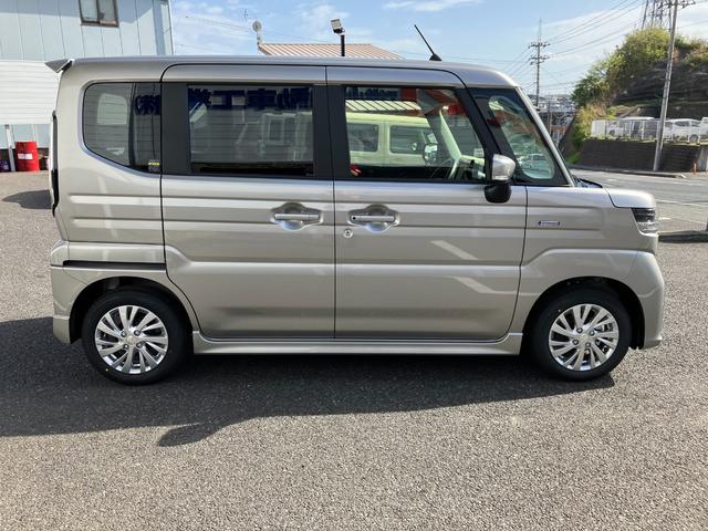 Suzuki SPACIA CUSTOM 2023