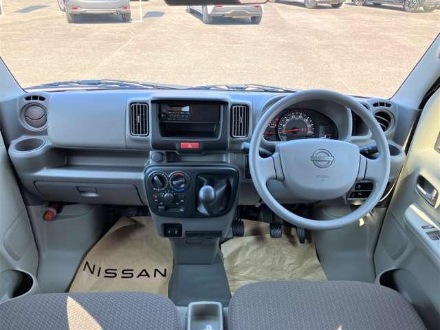 Nissan NV100 Clipper Van 2025