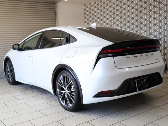 Toyota PRIUS 2024