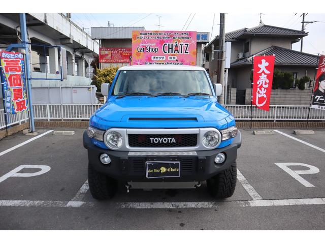Toyota FJ CRUISER 2011