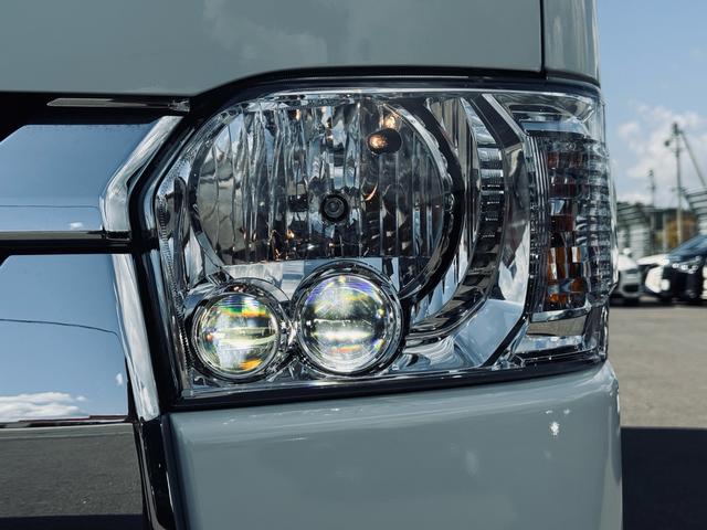 Toyota HIACE VAN 2025