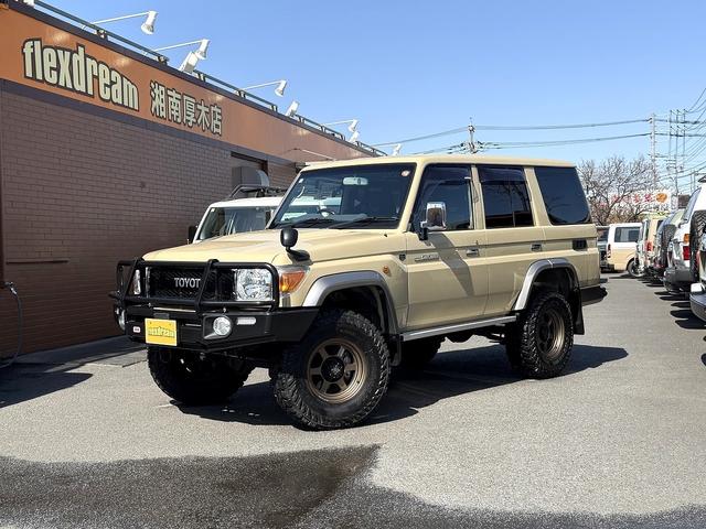 Toyota LAND CRUISER 2015