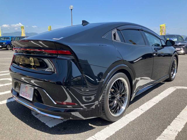 Toyota PRIUS 2024