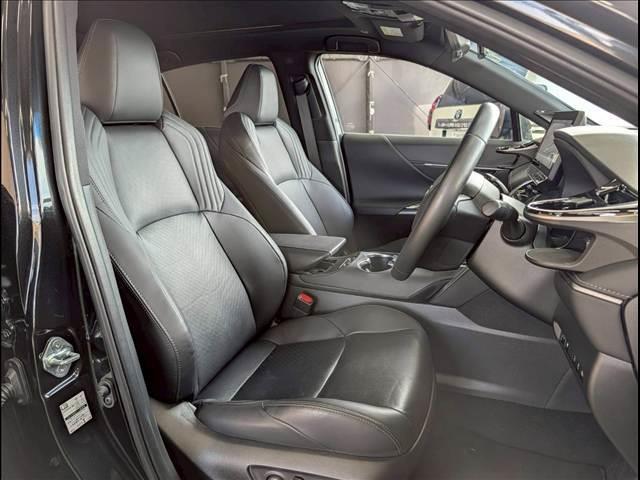 Toyota HARRIER HYBRID 2023