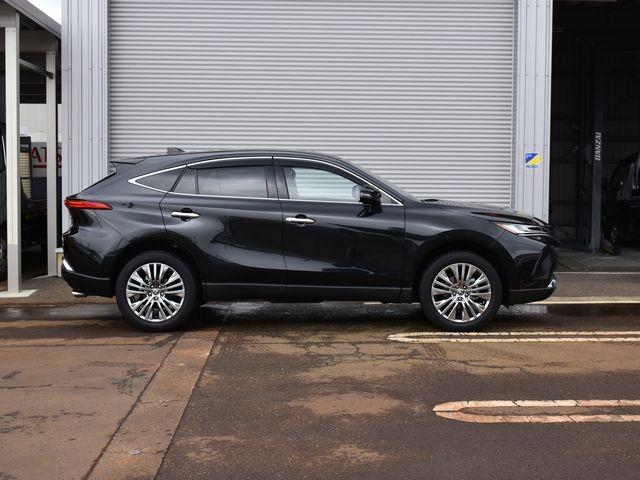 Toyota HARRIER HYBRID 2025