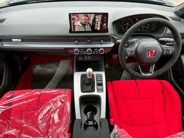 Honda CIVIC 2024