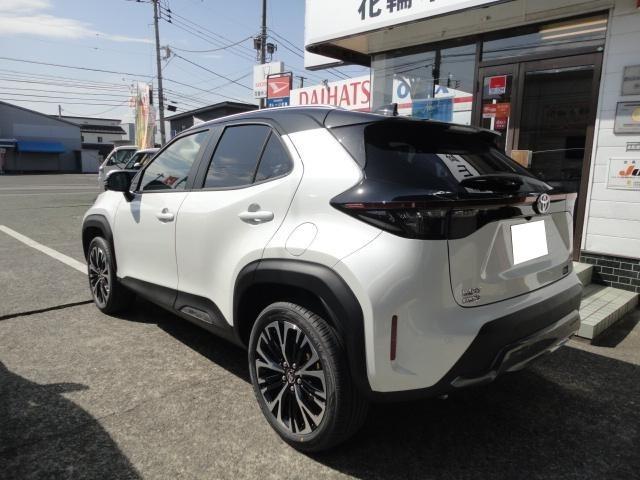 Toyota YARIS CROSS 2026