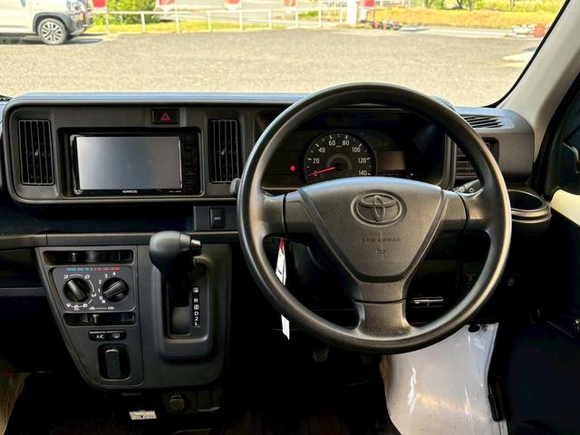 Toyota PIXIS VAN 2018