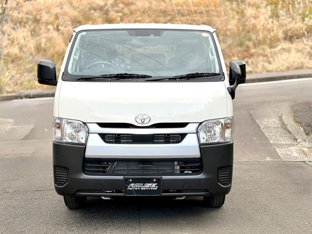 Toyota HIACE VAN 2025