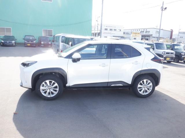 Toyota YARIS CROSS 2024