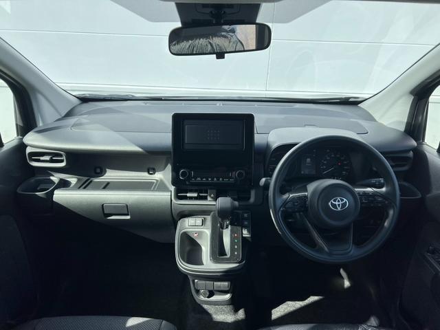 Toyota SIENTA 2025